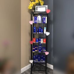 La Lash & Brow Studio - Love our new iS clinical retail cabinet!