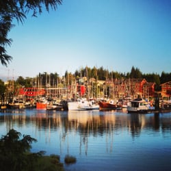 Water's Edge Shoreside Suites - View of the harbour from the main office deck