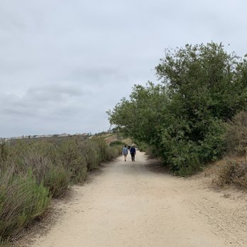 LMU Hiking Trail - Hiking Near Me - Los Angeles, California
