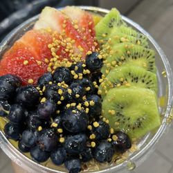 Playa Bowls - Mango base bowl with fresh toppings ! Yum  !