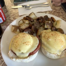 Eggs Benedict