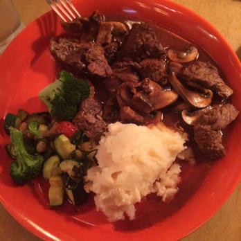 Amel's Restaurant - Mushrooms & steak tips with mashed potatoes & veggies for sides - Mediterranean Near Me - Pittsburgh, Pennsylvania Amel's Restaurant - Mushrooms & steak tips with mashed potatoes & veggies for sides - Mediterranean Near Me - Pittsburgh, Pennsylvania