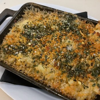 Porta’Vino - Mac and cheese is AMAZING! I loved the toppings and the cheese to noodle ratio - Pizza Near Me - Houston, Texas