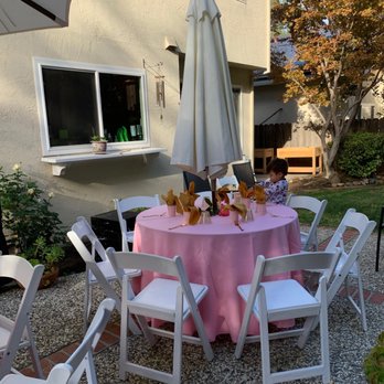 C & M Party - 4' round tables, padded white folding chairs, 60" round pink table cloths, gold napkins and white umbrellas - Party Supplies Near Me - Concord, California C & M Party - 4' round tables, padded white folding chairs, 60" round pink table cloths, gold napkins and white umbrellas - Party Supplies Near Me - Concord, California