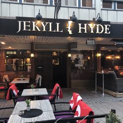 Jekyll & Hyde Public House - The outside with a large patio and blankets