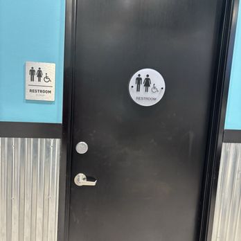 LaundryMax - I had to go use the restroom badly until I move the door handle and it was locked.... - Laundromat Near Me - Norwalk, California