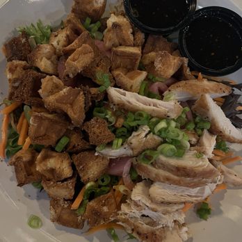 Farmer & the Cow - Salad with chicken and waffle croutons - Burgers Near Me - Wilmington, Delaware Farmer & the Cow - Salad with chicken and waffle croutons - Burgers Near Me - Wilmington, Delaware