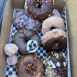 Mel-O-Glaze Bakery & Donut Shop