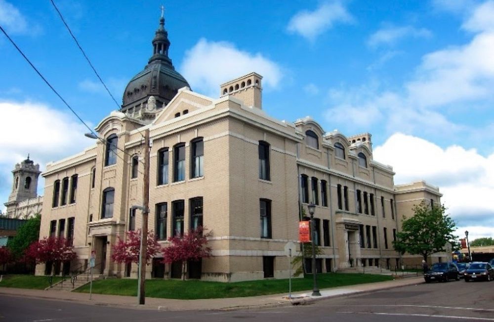 Child Garden Montessori School - childcare center in Minneapolis, MN