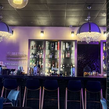 Champagne & Chocolate - Ambiance - Chocolatiers & Shops Near Me - Reno, Nevada