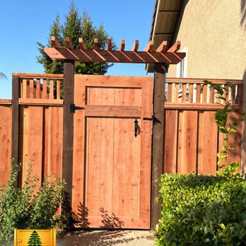 Gilroy Fence - Semi Custom Flat top Gate with Arbor - Fences & Gates Near Me - Gilroy, California Gilroy Fence - Semi Custom Flat top Gate with Arbor - Fences & Gates Near Me - Gilroy, California
