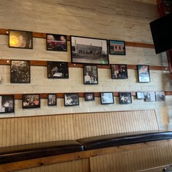 Dominicks Italian Restaurant - Waiting