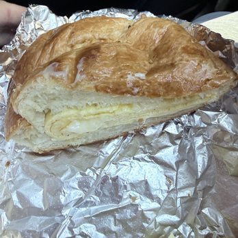 Uncle Ray's Doughnuts - Donuts Near Me - Yucaipa, California Uncle Ray's Doughnuts - Donuts Near Me - Yucaipa, California
