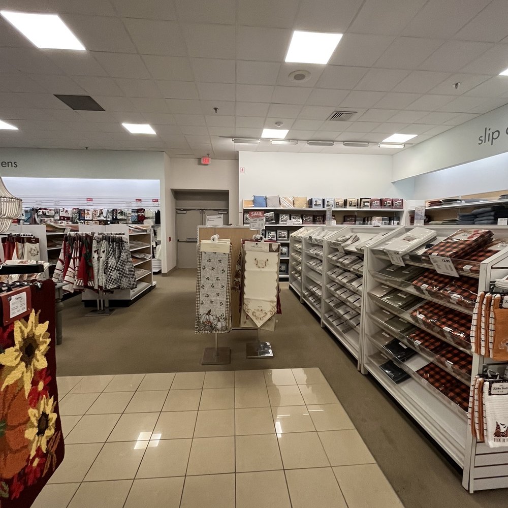 Boscov's - Home decor - Department Stores Near Me - Media, Pennsylvania