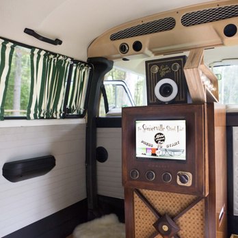 Metro Photobooth Bus - Photo Booth Rentals Near Me Metro Photobooth Bus - Photo Booth Rentals Near Me