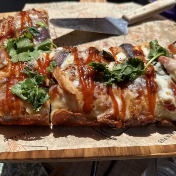 Ella's Italian Pub - Geneva - Regular Pizza - BBQ - Pizza Near Me - Geneva, Illinois Ella's Italian Pub - Geneva - Regular Pizza - BBQ - Pizza Near Me - Geneva, Illinois