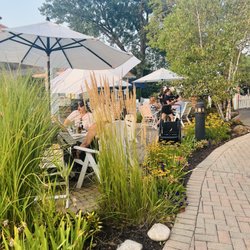 Lighthouse Restaurant - Outdoor dining