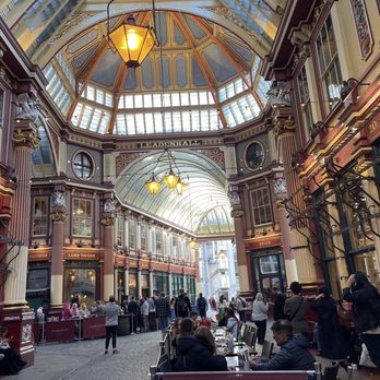 Leadenhall Market - Shopping Centers Near Me - London, XGL Leadenhall Market - Shopping Centers Near Me - London, XGL