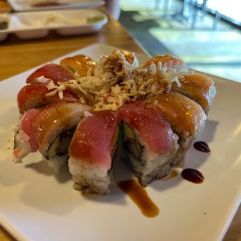 Pisces Sushi - Mt roll - Sushi Bars Near Me - Reno, Nevada