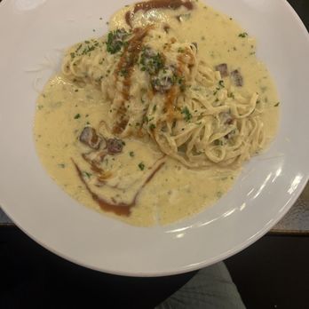 Naisla Kitchen and Cocktails - Miso Carbonara Pasta - Asian Fusion Near Me - Kapaʻa, Hawaii Naisla Kitchen and Cocktails - Miso Carbonara Pasta - Asian Fusion Near Me - Kapaʻa, Hawaii