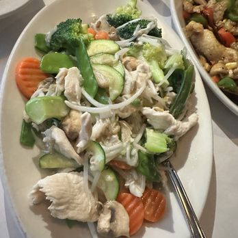 China Cafe - Moo Goo Gai Pan - Chinese Near Me - Novi, Michigan China Cafe - Moo Goo Gai Pan - Chinese Near Me - Novi, Michigan