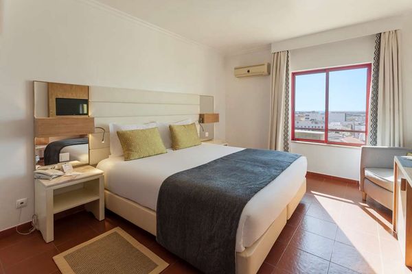 Best Western Hotel Dom Bernardo by null