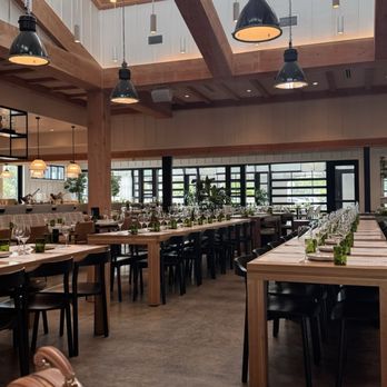 Sixty Vines - Inside - New American Near Me - Orlando, Florida