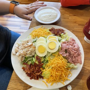 Gigi's Comfort Food - Chef salad with ranch dressing on side. - Comfort Food Near Me - Warner Robins, Georgia Gigi's Comfort Food - Chef salad with ranch dressing on side. - Comfort Food Near Me - Warner Robins, Georgia