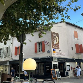Le Goustarou - Exterior - Creperies Near Me - Saint-Rémy-de-Provence, 13