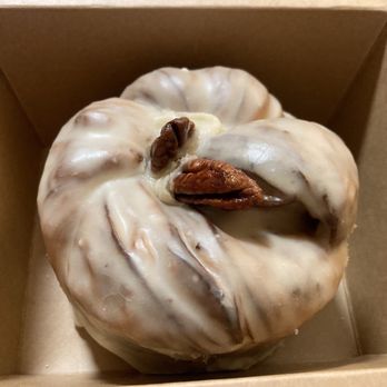 Cloudy Cafe - Maple twist in the box - Coffee & Tea Near Me - Seattle, Washington
