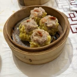 腐皮鮮竹卷 Steamed Bean Curd Skin w. Pork 腐皮鮮竹卷 Steamed Bean Curd Skin w. Pork