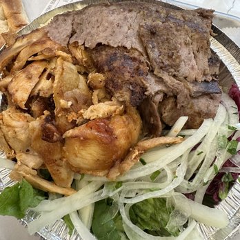 Memo Shish Kebab - Chicken and lamb entree - Turkish Near Me - New York, New York Memo Shish Kebab - Chicken and lamb entree - Turkish Near Me - New York, New York