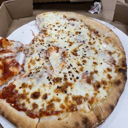 Numunu Grill - Cheese pizza