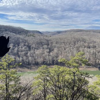 Buzzard Rock Trail - Hiking Near Me