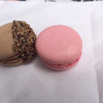 Marche de Macarons - Tybee turtle and raspberry macaroons. - Macarons Near Me - Savannah, Georgia Marche de Macarons - Tybee turtle and raspberry macaroons. - Macarons Near Me - Savannah, Georgia