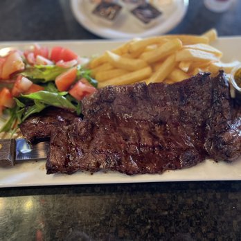 La Parrilla Liberty - Salad, skirt steak, fries, chimichurri - Argentine Near Me - Miami Beach, Florida