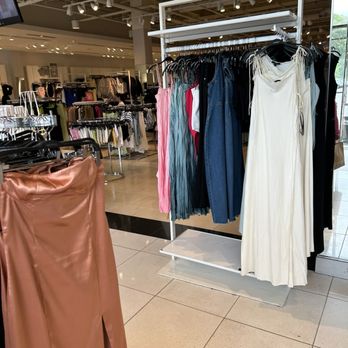Forever 21 - Accessories Near Me - Bay Shore, New York