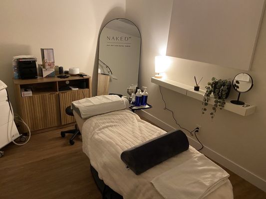 NAKEDMD - Updated September 2025 - 167 Photos & 170 Reviews - 1510 S Central Ave, Glendale