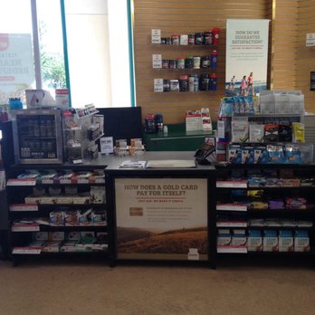 GNC - the inside of a pharmacy store - Health Markets Near Me - Tampa, Florida GNC - the inside of a pharmacy store - Health Markets Near Me - Tampa, Florida