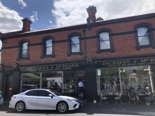 Jackman & McRoss by null