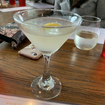Ore Nell's Barbecue - Lemon drop martini - American Near Me - Kittery, Maine