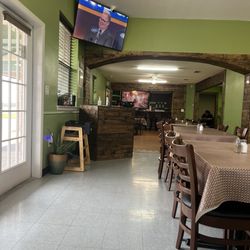 Los Agaves Mexican Grill & Bar - Dining room