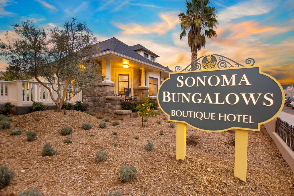 SONOMA BUNGALOWS 93 Photos & 66 Reviews Hotels 158 W Napa St