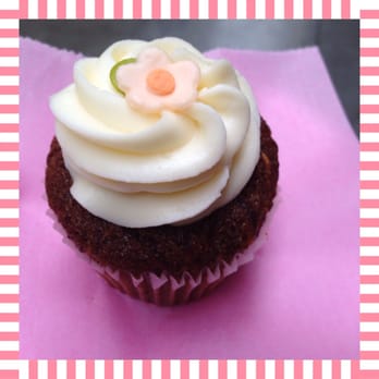 Miette - Carrot cupcake is the bomb! - Bakeries Near Me - San Francisco, California