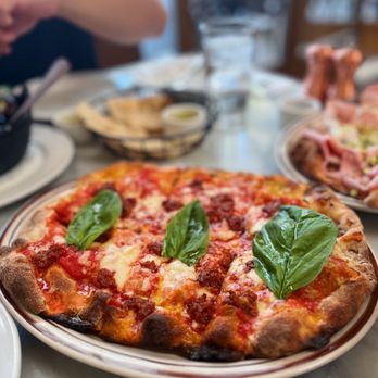 OSTE - Calabrese Pinsa | Instagram: GaoGirlsGrubbin - Italian Near Me - Los Angeles, California