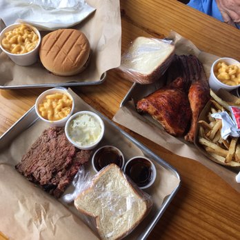 Reyna’s BBQ & Cocina - All of our plates - Barbeque Near Me - Harlingen, Texas