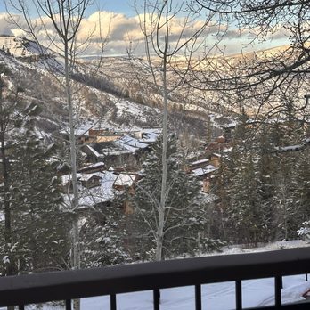 Woodrun Place - View of the mountains from the terrace - Condominiums Near Me - Snowmass, Colorado Woodrun Place - View of the mountains from the terrace - Condominiums Near Me - Snowmass, Colorado