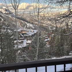 Woodrun Place - View of the mountains from the terrace