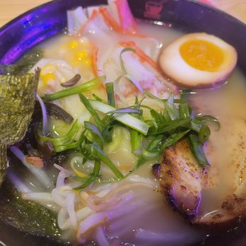 Hungry Bowl - Tonkotsu Ramen - Mongolian Near Me - Newington, Connecticut Hungry Bowl - Tonkotsu Ramen - Mongolian Near Me - Newington, Connecticut