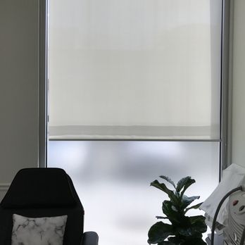 Stoneside Blinds & Shades Costa Mesa - upper shades in medical treatment room - Shades & Blinds Near Me - Costa Mesa, California Stoneside Blinds & Shades Costa Mesa - upper shades in medical treatment room - Shades & Blinds Near Me - Costa Mesa, California